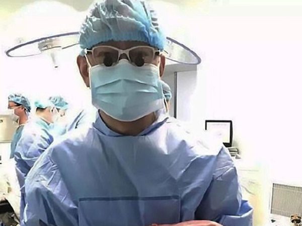 shocked-doctors-remove-30-pounds-of-poop-built-up-for-22-years