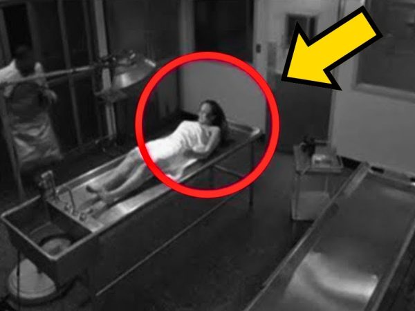 dead-body-suddenly-starts-moving-–-doctor-is-in-shock-when-he-discovers-why