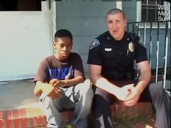 after-this-distraught-boy-called-911,-a-cop-saw-his-bedroom-and-sprang-into-action